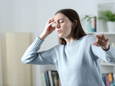 Πρόβλημα ισορροπίας: Με ποιες παθήσεις συνδέεται (εικόνες)