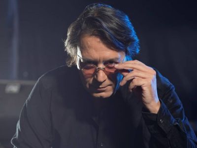 Γιάννης Κότσιρας: Δείτε τι προσπαθεί να μάθει ο μεγάλος του γιος