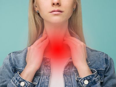 Φαρυγγίτιδα: 5 συμπτώματα σε εικόνες