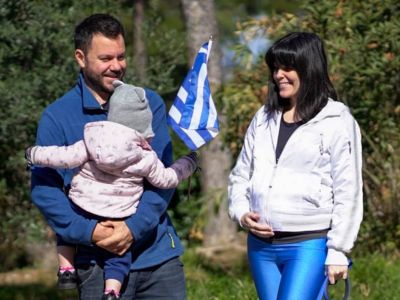 Ηλέκτρα Αστέρη: Νέες φώτο της συζύγου του Μπλέτσα με φουσκωμένη κοιλίτσα
