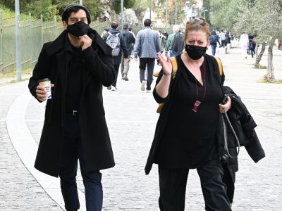 Άγριες μέλισσες: Πανταζάρας - Αντουλινάκη: Είναι αχώριστοί φίλοι - Η βόλτα στην Ακρόπολη