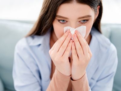 Αλλεργική ρινίτιδα: Παράδοξες αιτίες που πυροδοτούν τα συμπτώματα (εικόνες)