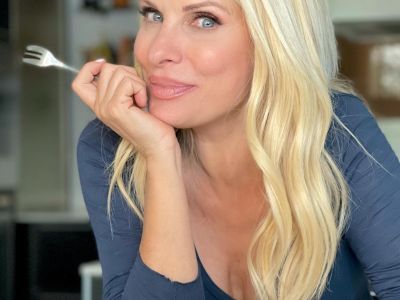 Φτιάξε το αγαπημένο γλυκό της Ελένης Μενεγάκη με επτά υλικά μόνο