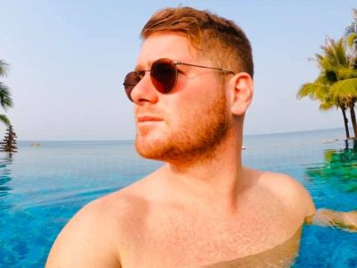 Ο James Καφετζής του Survivor έχει μια ξανθιά κούκλα κοπέλα (photos)