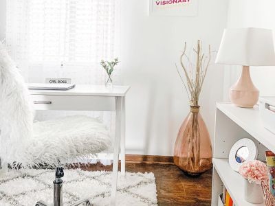 Οι συμβουλές της Marie Kondo για να μεταμορφώσεις το γραφείο σου σ΄ένα girly iconic χώρο (video)