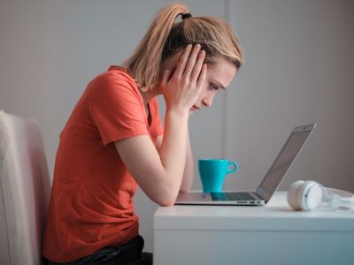 Κακή διάθεση χωρίς λόγο: Γιατί συμβαίνει και πώς να τη διαχειριστείτε