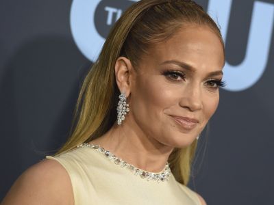 Shotgun Wedding: Η JLo επιστρέφει στον κινηματογράφο με μία κωμική περιπέτεια