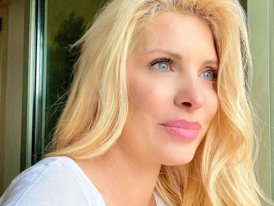 Ελένη Μενεγάκη: Για πρώτη φορά στα γραφεία του Mega (video)