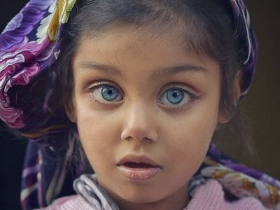 Αυτές οι φωτογραφίες παιδιών με ανοιχτόχρωμα μάτια είναι πολύ ξεχωριστές