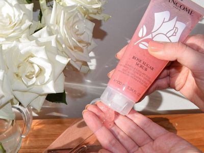 Μανδελικό οξύ: Το απόλυτο skincare συστατικό για λάμψη και αντιγήρανση