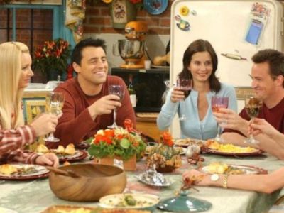 Έχουμε τρελαθεί με τα Φιλαράκια! Τρέιλερ, guests και ημερομηνία προβολής βγήκαν στον αέρα