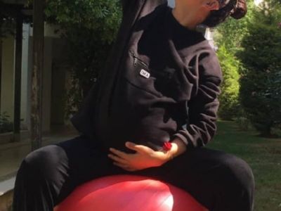 Γνωστή Ελληνίδα ηθοποιός κάνει yoga στον 9ο μήνα εγκυμοσύνης (pics)
