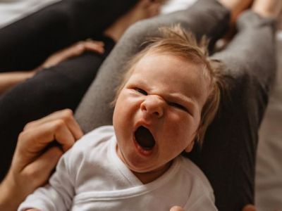 Φωτογράφος απαθανατίζει τις απίθανες γκριμάτσες των νεογέννητων (pics)