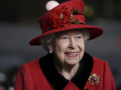 O συγκινητικός τρόπος που η βασίλισσα Ελισάβετ τίμησε τον Φίλιππο σε πρόσφατη εμφάνισή της