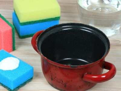 Πώς θα καθαρίσετε εύκολα την καμένη κατσαρόλα