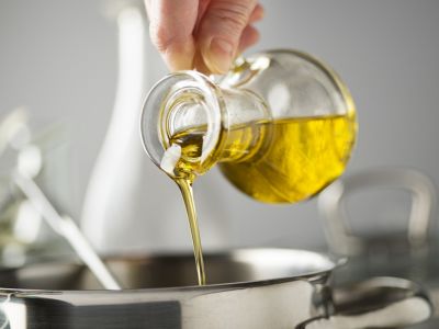 Φυτικά έλαια: 4 λόγοι που δεν ωφελούν την υγεία (εικόνες)