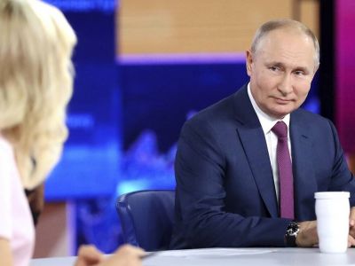 Πούτιν: Εμβολιάστηκα με Sputnik V, το θεωρώ πιο ασφαλές από των AstraZeneca, Pfizer