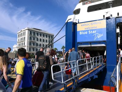 Μετακινήσεις: Τι αλλάζει στις 5 Ιουλίου – Με πιστοποιητικό εμβολιασμού, PCR ή Rapid test στα νησιά