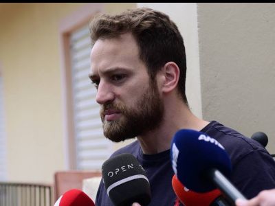 Γλυκά Νερά: Νέες αποκαλύψεις - Τι έδωσε στον πιλότο η μητέρα της Καρολάιν 10 μέρες πριν τη δολοφονία