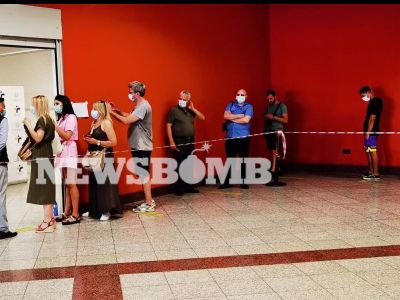 Μεγάλες ουρές ξανά για rapid test στο Σύνταγμα – Έως και μισή ώρα η αναμονή