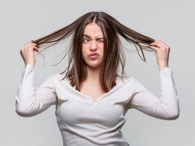 Σας λείπουν θρεπτικά συστατικά; Τα σημάδια που στέλνουν τα μαλλιά σας (εικόνες)