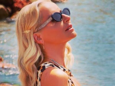 Μαρία Μπεκατώρου: Η φωτογραφία με το sexy μαγιό που δείχνει τη μεταμόρφωση του κορμιού της