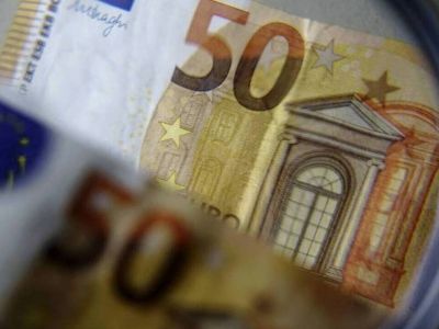 Ένεση ρευστότητας 2,26 δισ. ευρώ για 826.435 επιχειρήσεις