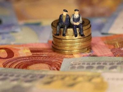 Συντάξεις: Τελευταία ευκαιρία για σύνταξη πριν τα 62 - Ποιοι ασφαλισμένοι βγαίνουν φέτος