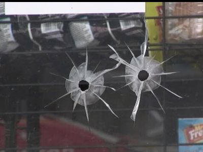 Βίντεο: Η στιγμή που ένα παιδί 1 έτους πυροβολείται μέσα σε κατάστημα στις ΗΠΑ