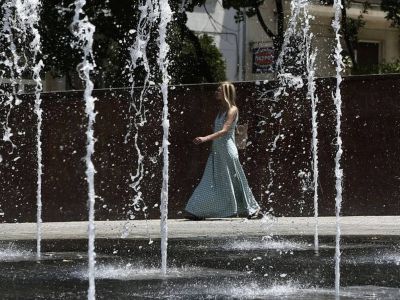 Καιρός - Μαρουσάκης: «Προσοχή! Αλλεπάλληλοι καύσωνες - Έρχονται βίαια καιρικά φαινόμενα»