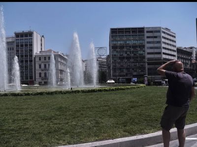 Καύσωνας - κόλαση με 44άρια: Δευτέρα και Τρίτη οι χειρότερες μέρες - Οι ώρες που χρειάζονται προσοχή