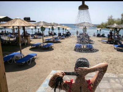 Καιρός: Ιστορικός καύσωνας σαρώνει τη χώρα - Η θερμοκρασία θα ξεπεράσει τους 45 βαθμούς