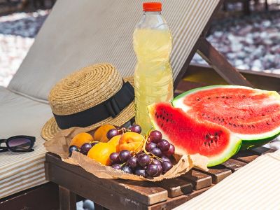 Ήλιος και γήρανση: Με ποιες τροφές θα προστατευθείτε (εικόνες)