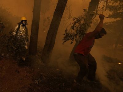 Φωτιά στην Εύβοια: Η βιβλική καταστροφή απο ψηλά - Στάχτη και αποκαϊδια (Βίντεο)