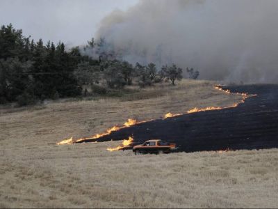 Η Εύβοια στις φλόγες: Ο «εφιάλτης» της πυρκαγιάς σε 10 συγκλονιστικά καρέ του Newsbomb.gr
