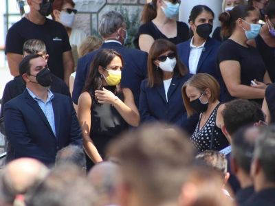 Βασίλης Φιλώρας: Συγκίνηση στο «αντίο» στον εθελοντή -  Παρούσα και η Πρόεδρος της Δημοκρατίας