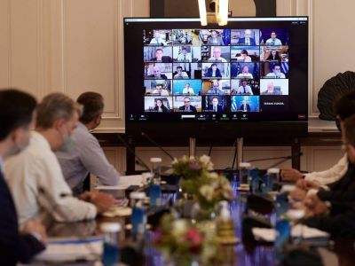 Μίνι ανασχηματισμός: Αναβαθμίζεται ο Σκέρτσος - Νέος κυβερνητικός εκπρόσωπος ο Γιάννης Οικονόμου