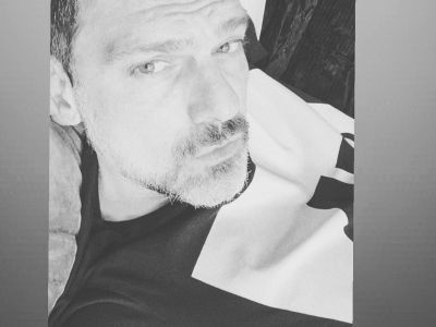 Τόνυ Μαυρίδης: Ο πρώην της Παπαρίζου φωτογραφίζεται με τη σύζυγό του - Μοιάζει με την Έλενα