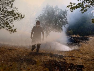 Καιρός: Προσοχή! Ισχυροί άνεμοι έως 7 μποφόρ - Μεγάλος κίνδυνος πυρκαγιών