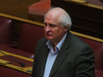 Πέθανε ο πρώην βουλευτής και ιστορικό στέλεχος του ΚΚΕ Αντώνης Σκυλλάκος