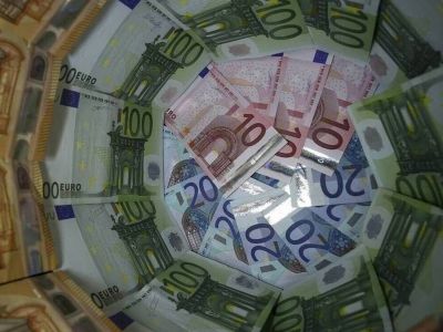 Φορολογικό «τσουνάμι» 1 δισ. ευρώ το Σεπτέμβριο με 3+1 δόσεις