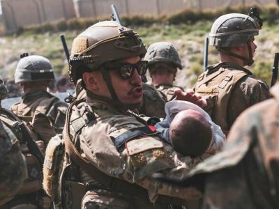 Αφγανιστάν: Συγκινεί ο θρήνος της μητέρας 2χρονης που ποδοπατήθηκε - «Δεν κατάφερα να τη σώσω»