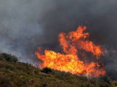 Φωτιά στις Σέρρες: Συνεχίζεται η μάχη με τις φλόγες στην Αλιστράτη