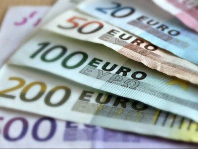 Μισθοί: Διπλό μπόνους για τους εργαζόμενους - Πόση αύξηση θα πάρουν