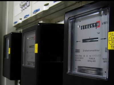 Ρεύμα: Συναγερμός για τις αυξήσεις στα τιμολόγια - Έρχονται μέτρα για τη μείωση των τιμών