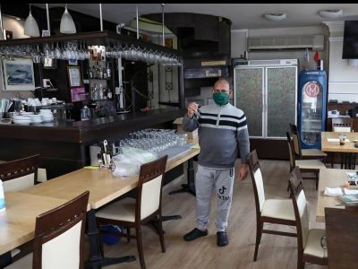 Κλειστοί χώροι: Πώς θα λειτουργήσουν από Δευτέρα - Τι θα ισχύει για τους ανεμβολίαστους