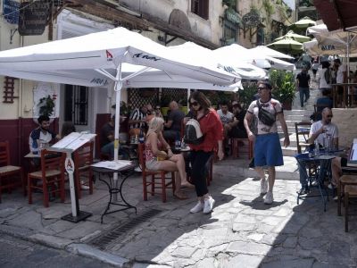 Εστίαση: «Πόρτα» σε ανεμβολίαστα παιδιά άνω των 12 ετών - Με self test τα μικρότερα -Όλα όσα ισχύουν