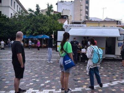 Κορoνοϊός - «Βόμβα» Θωμαΐδη: Στα μέσα Οκτωβρίου το επόμενο κύμα με 5.000 κρούσματα ημερησίως