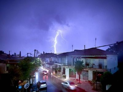 Καιρός: Κυριακή με βροχές και καταιγίδες – Ποιες περιοχές θα σαρώσει η κακοκαιρία