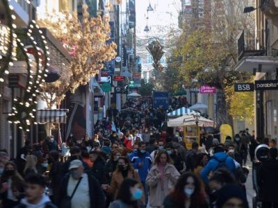 Πώς θα λειτουργήσουν καταστήματα και σούπερ μάρκετ από σήμερα (30/12) έως την Πρωτοχρονιά